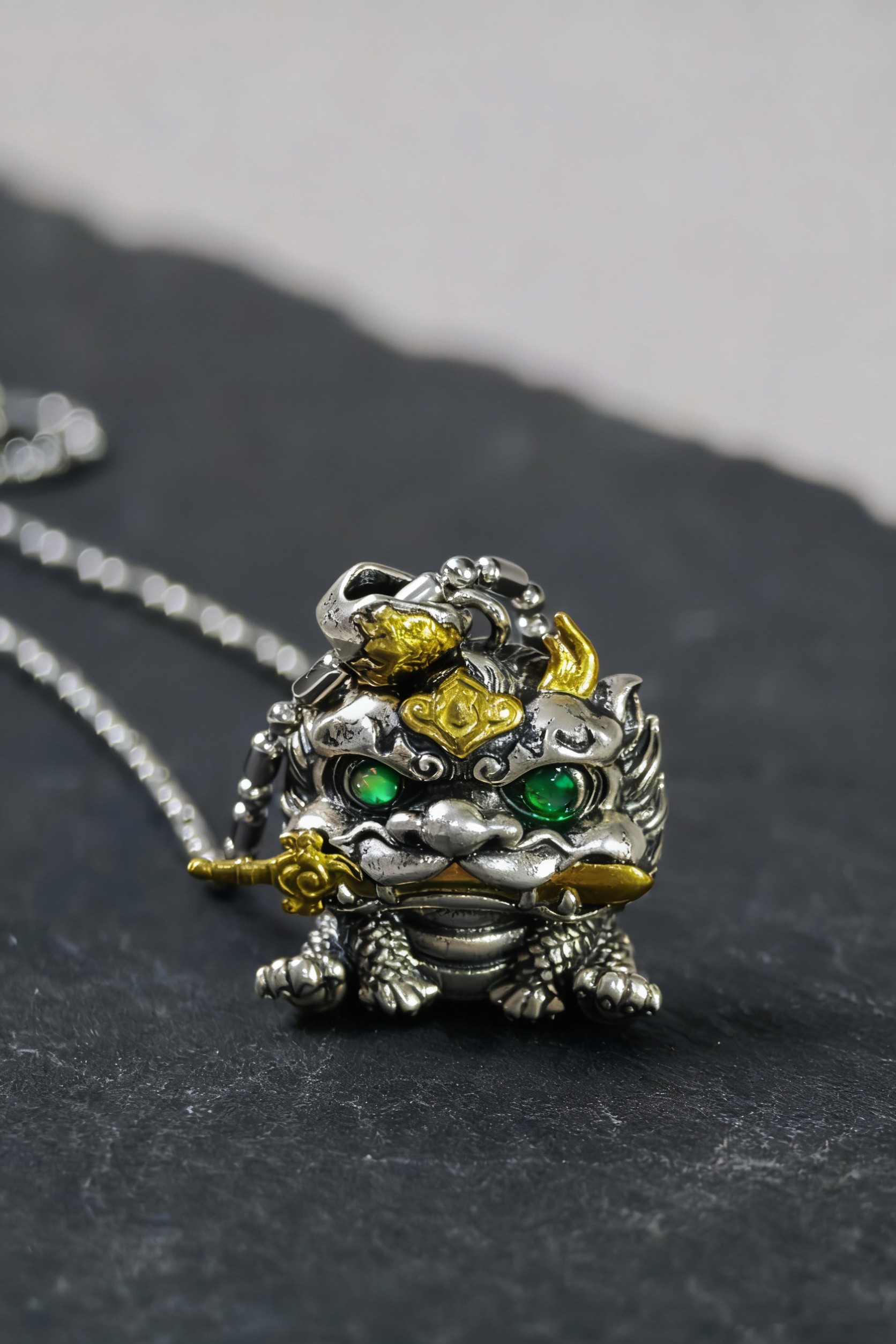 Qiuniu dragon son pendant