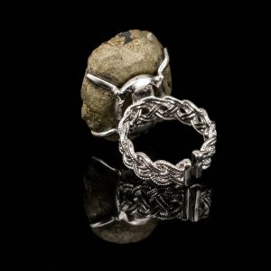 Midnight Bloom Ring